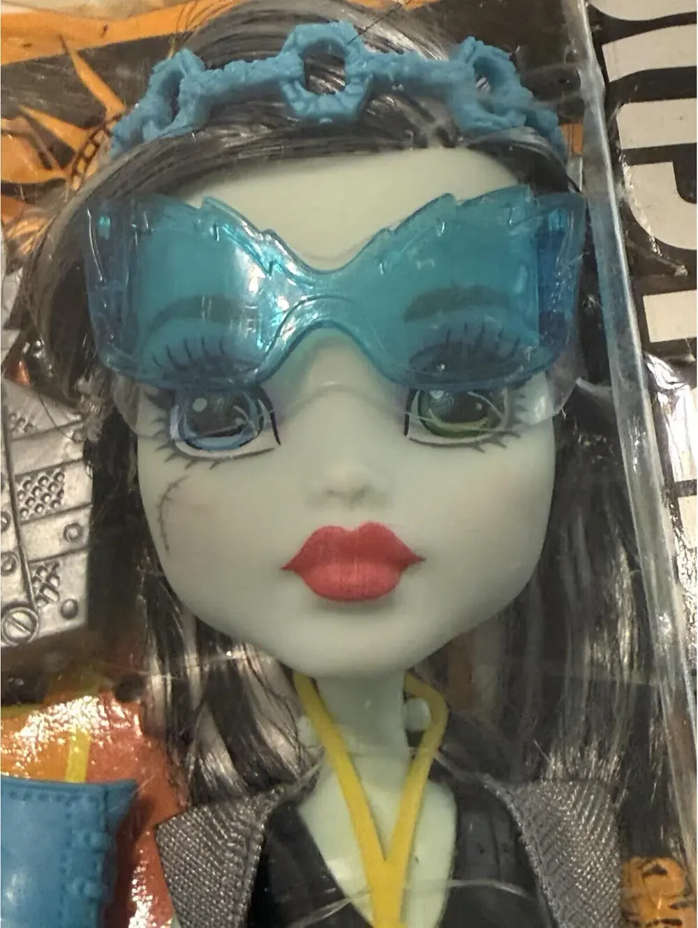 Monster High Day-To-Night Fashion Frankie Stein Doll Mattel DRL76 NIB Damaged‎